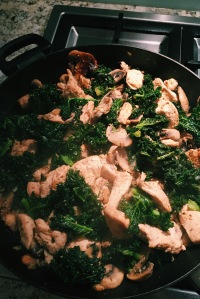 Garlic Chicken with Mushrooms and Kale